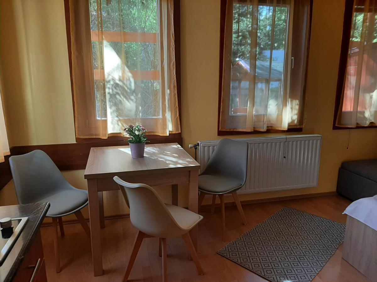 Aqua Apartman Gyula Eksteriør bilde