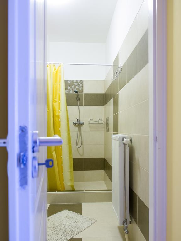 Aqua Apartman Gyula Rom bilde
