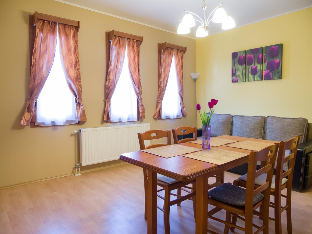 Aqua Apartman Gyula Rom bilde